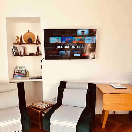 Apartment Centre Ville, Parking, Balcon, Piscine *